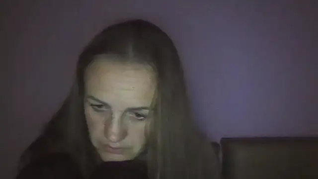 Snapshot of Milaniya261 chatting on September 13, 2025, 12:21 am Milaniya261 online show from September 13, 2025, 12:21 am