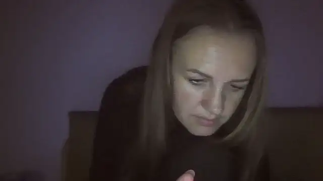 Snapshot of Milaniya261 chatting on September 15, 2025, 12:32 am Milaniya261 online show from September 15, 2025, 12:32 am