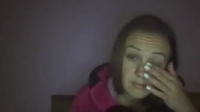 Snapshot of Milaniya261 chatting on October 25, 2025, 12:18 am Milaniya261 online show from October 25, 2025, 12:18 am