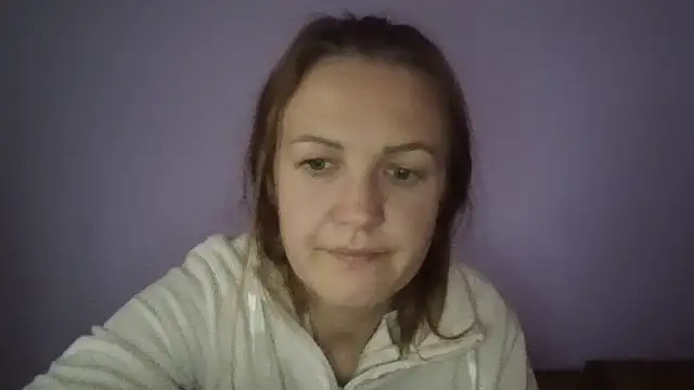 Milaniya261 online show from May 19, 2026, 3:24 am