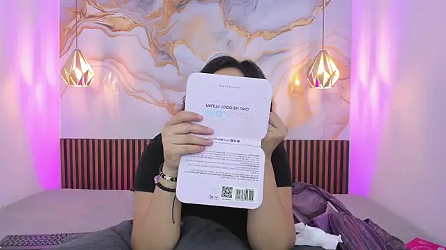 MelissaGilll online show from October 10, 2025, 7:35 pm