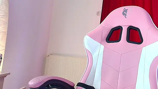 Anne Blueeyes online show from April 9, 2026, 2:22 pm