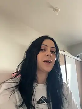 Morguisssz online show from February 25, 2026, 6:17 pm