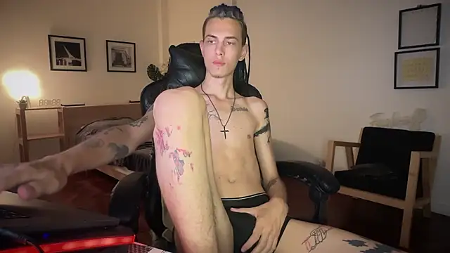 Den BlueXx online show from February 14, 2026, 11:45 pm