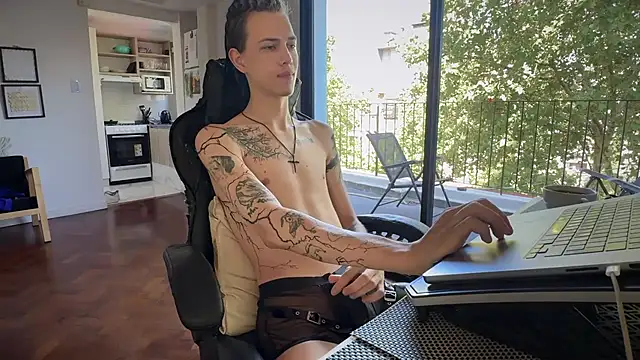 Den BlueXx online show from March 16, 2026, 5:50 pm