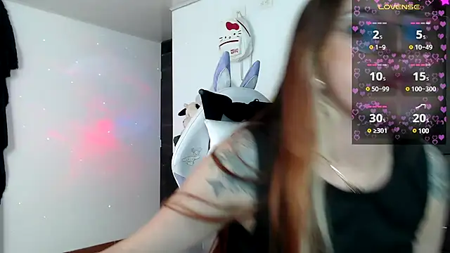 SarahXRusso online show from December 14, 2024, 6:56 am