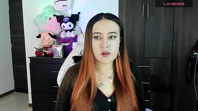 SarahXRusso online show from March 3, 2025, 2:04 am