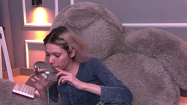 PamelamyDreamys online show from February 20, 2025, 6:57 pm