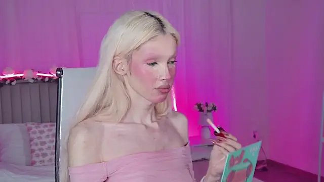 Snapshot of PamelamyDreamys chatting on June 1, 2026, 10:00 pm PamelamyDreamys online show from June 1, 2026, 10:00 pm