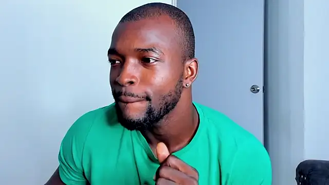 Snapshot of Dylan_Taylor chatting on April 10, 2026, 12:32 pm Dylan Taylor online show from April 10, 2026, 12:32 pm