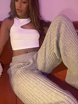 Snapshot of Nova_Kane chatting on December 20, 2024, 5:47 am Nova Kane online show from December 20, 2024, 5:47 am