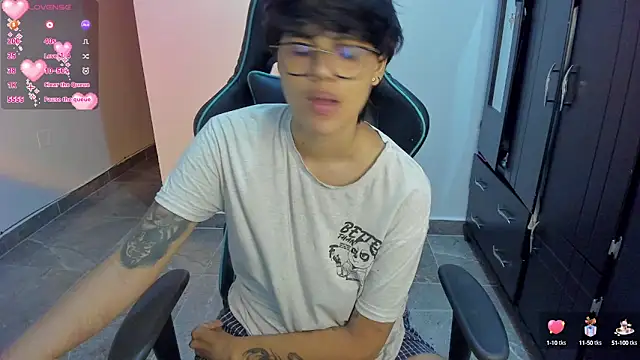 Snapshot of gooddess_isis chatting on January 27, 2025, 6:09 am gooddess isis online show from January 27, 2025, 6:09 am