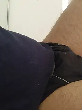 samee00721 online show from April 3, 2026, 8:01 am