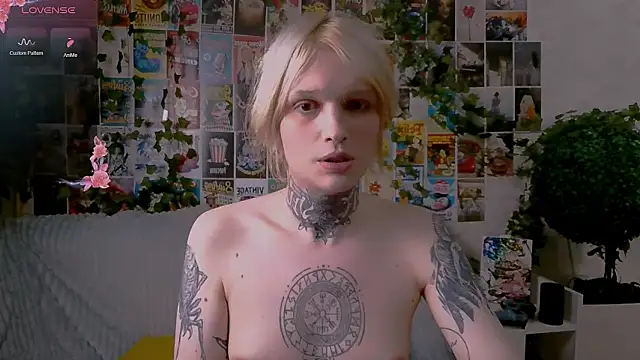 Simona Rain online show from September 30, 2025, 10:04 pm