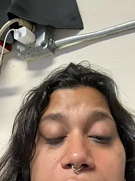 Snapshot of shyfr34k chatting on February 22, 2025, 12:38 am shyfr34k online show from February 22, 2025, 12:38 am