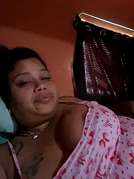 Snapshot of shyfr34k chatting on October 3, 2025, 8:39 pm shyfr34k online show from October 3, 2025, 8:39 pm