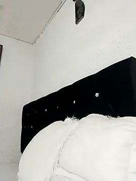 ElizabethWeil online show from April 8, 2026, 2:28 pm