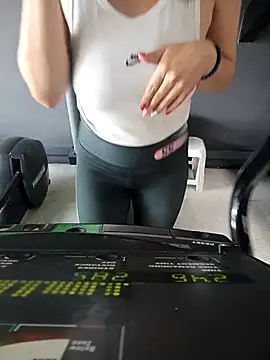 LIZ-06  online show from March 3, 2025, 3:31 pm