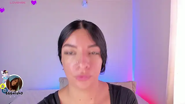 777AylinZ online show from December 9, 2024, 4:58 pm