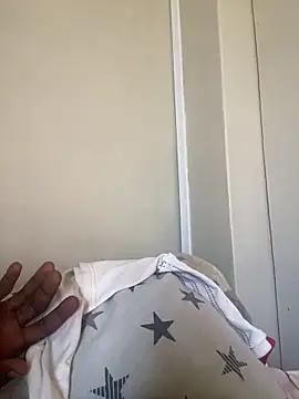 Snapshot of GangsterCouple-Aimy-Jonny chatting on February 12, 2026, 8:20 am GangsterCouple-Aimy-Jonny online show from February 12, 2026, 8:20 am