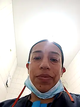 yaz guzman online show from January 12, 2025, 1:58 pm