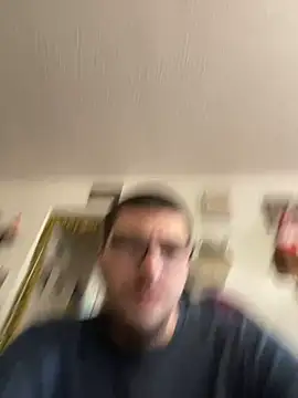 Snapshot of Carpy_ chatting on December 6, 2024, 5:22 pm Carpy online show from December 6, 2024, 5:22 pm