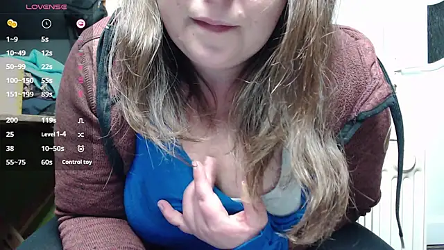 KasiaPrivat online show from December 18, 2024, 5:31 pm