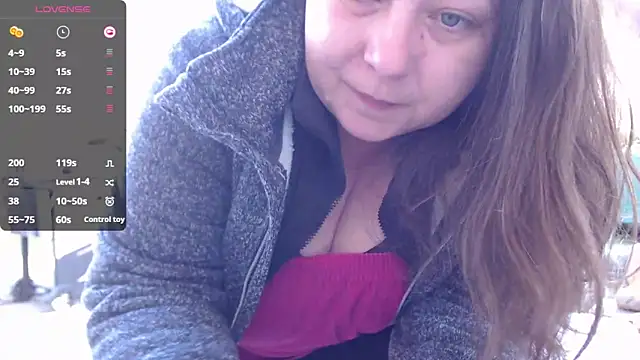 KasiaPrivat online show from February 4, 2025, 1:59 pm