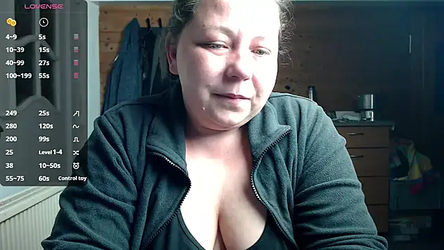 KasiaPrivat online show from February 27, 2025, 5:15 pm