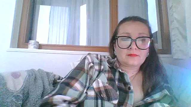 Snapshot of Yulia777 chatting on April 21, 2026, 3:28 pm Yulia777 online show from April 21, 2026, 3:28 pm