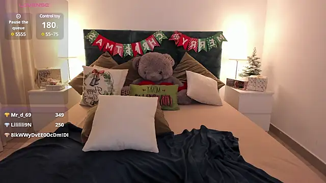 Snapshot of AmA_lia_ chatting on December 22, 2024, 11:22 am AmA lia online show from December 22, 2024, 11:22 am