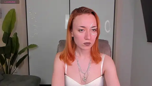 Maddy Garcia online show from January 4, 2025, 11:38 pm