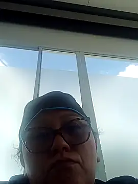 Darly Gomez online show from January 6, 2025, 3:51 pm