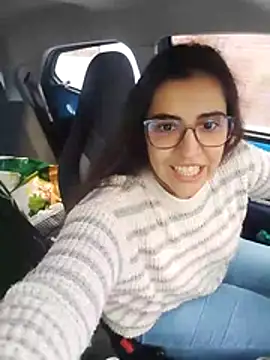 Ursumi1 online show from December 18, 2025, 3:51 pm