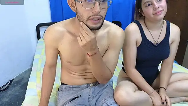 YuKinaHentaiI online show from March 16, 2025, 12:55 pm