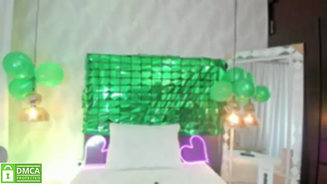 SHARONN     online show from March 18, 2025, 4:37 am