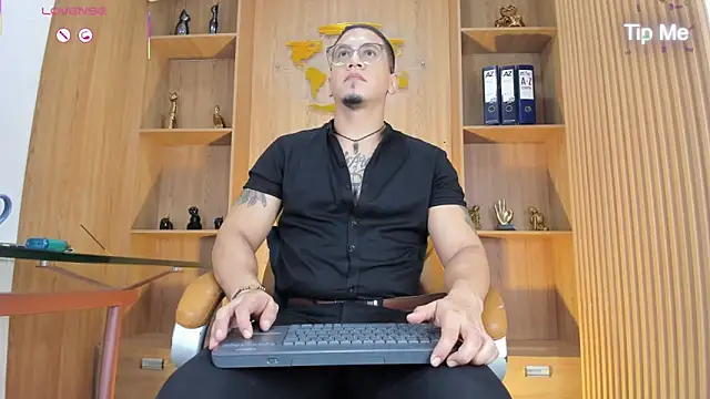 JoshMillerr  online show from June 1, 2026, 7:26 pm