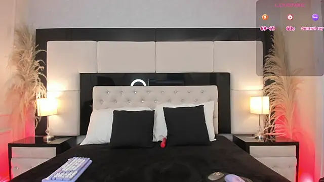 CarlaRossi  online show from March 11, 2026, 7:42 pm