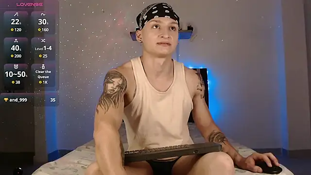 arthurphoenix  online show from December 31, 2024, 5:44 am