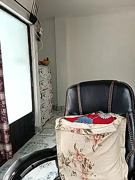 Hot-Angel  online show from January 16, 2026, 5:44 am