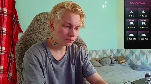 esajukyy online show from February 20, 2025, 7:01 am