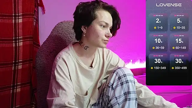 esajukyy online show from October 11, 2025, 2:15 pm