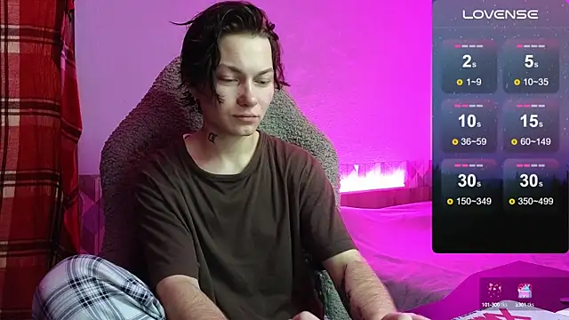 esajukyy online show from October 16, 2025, 2:07 pm