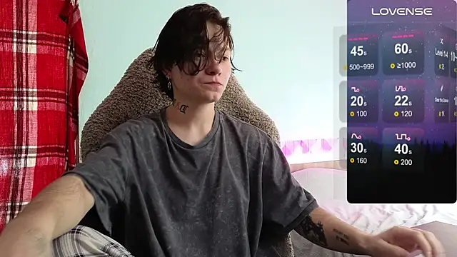 esajukyy online show from October 18, 2025, 8:15 am