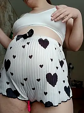 Snapshot of Miranda_Nancy chatting on September 22, 2025, 8:27 am Miranda Nancy online show from September 22, 2025, 8:27 am