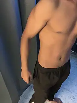 Snapshot of nick__yy chatting on September 19, 2025, 10:27 am nick yy online show from September 19, 2025, 10:27 am