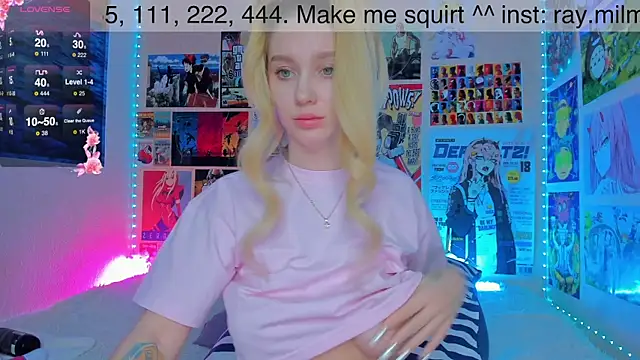 Snapshot of AliceMilman chatting on January 12, 2025, 10:02 am AliceMilman online show from January 12, 2025, 10:02 am