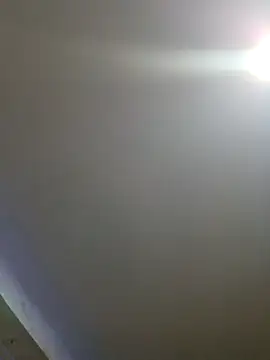 houy111111 online show from March 1, 2026, 4:25 am