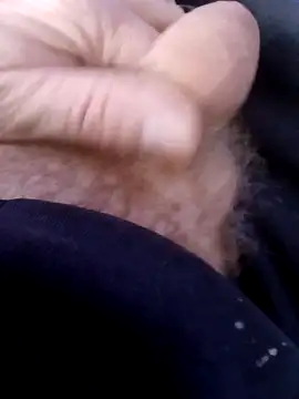 houy111111 online show from April 3, 2026, 3:54 pm