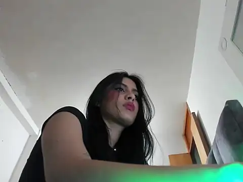 Snapshot of bunny_1922 chatting on October 28, 2025, 4:05 am bunny 1922 online show from October 28, 2025, 4:05 am